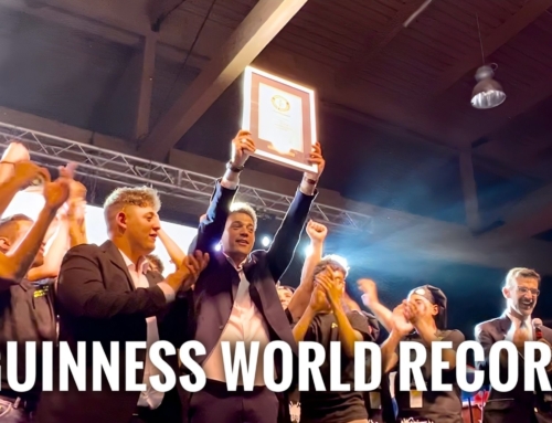 ISOLA DELLA SCALA. RISOSTERIE E ISOLA YOUNG ENTRANO NEL GUINNESS WORLD RECORDS CON 1.345 RISOTTI VENDUTI IN UN’ORA. [VIDEO]